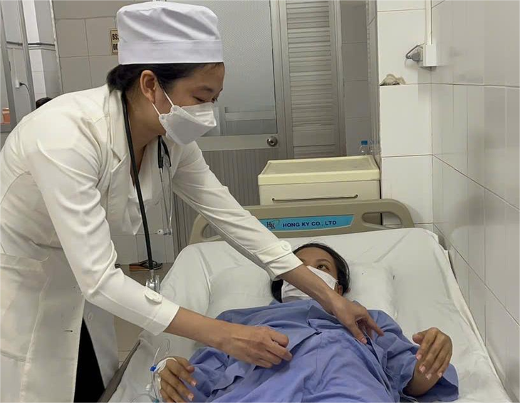 2 lần chụp mạch máu số hóa nền cứu sản phụ băng huyết sau sinh- Ảnh 1. 2 lần chụp mạch máu số hóa nền cứu sản phụ băng huyết sau sinh- Ảnh 1.