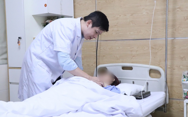 Nghiện thẩm mỹ, người phụ nữ chi cả tỷ đồng làm đẹp bằng 'dao kéo' vẫn chưa hài lòng- Ảnh 1.