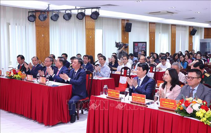 Ra mắt Tủ sách điện tử Tổng Bí thư Nguyễn Phú Trọng- Ảnh 3. Ra mắt Tủ sách điện tử Tổng Bí thư Nguyễn Phú Trọng- Ảnh 3.