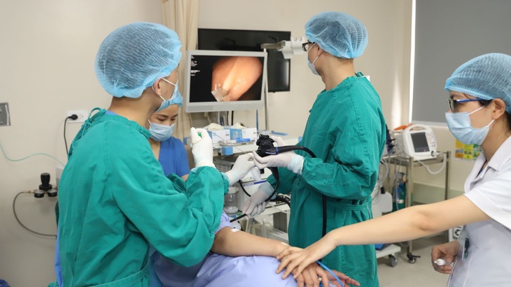 Nứt kẽ hậu môn: Nguyên nhân, triệu chứng, cách điều trị và phòng bệnh- Ảnh 3. Nứt kẽ hậu môn: Nguyên nhân, triệu chứng, cách điều trị và phòng bệnh- Ảnh 3.