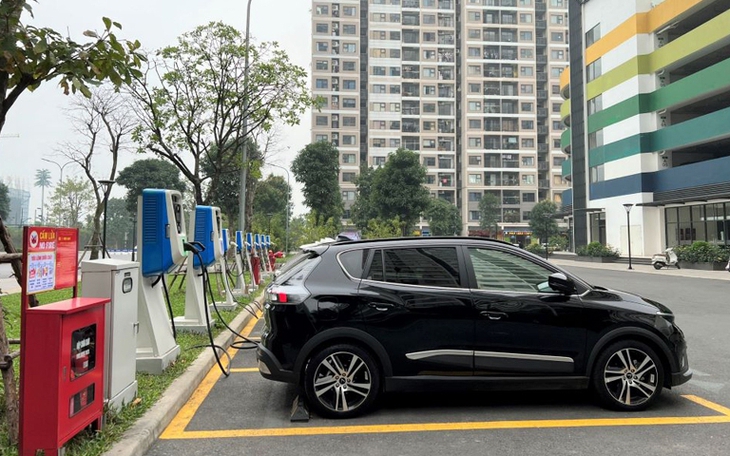 Thị trường xe điện bùng nổ, giải pháp nào để quản lý an toàn các trạm sạc?