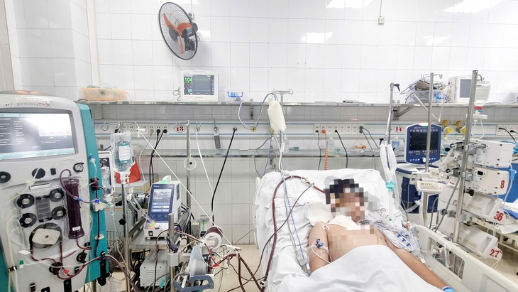Đột ngột hôn mê, nam sinh viên 19 tuổi thoát chết nhờ ECMO- Ảnh 1.