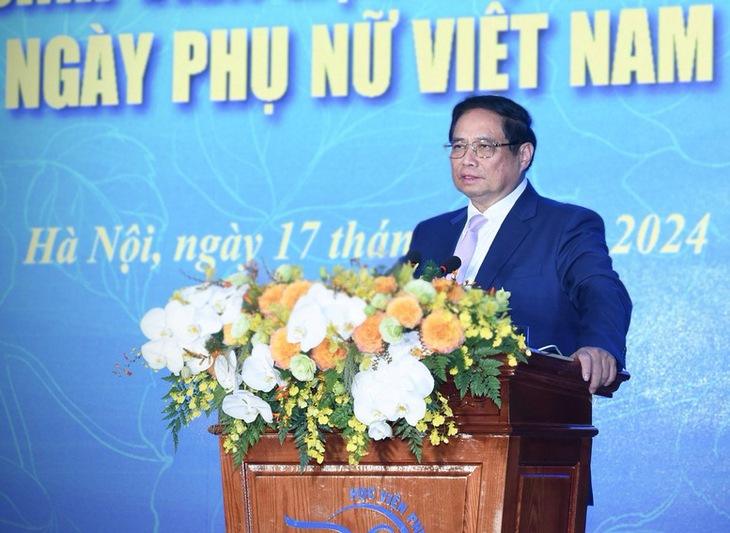 Thủ tướng: Bất cứ ngành nghề, lĩnh vực nào của đất nước đều hiện diện vai trò to lớn của chị em phụ nữ- Ảnh 1.