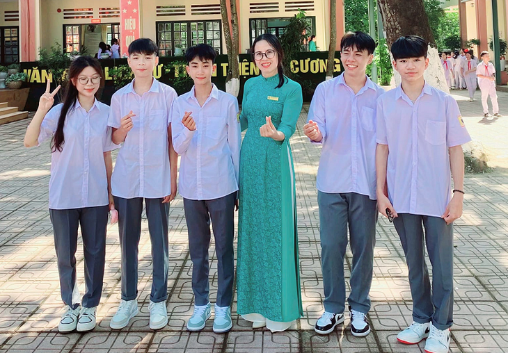Phụ huynh cảm động khi nhận tin nhắn không nhận quà 20/10, 20/11 của thầy cô giáo- Ảnh 3.