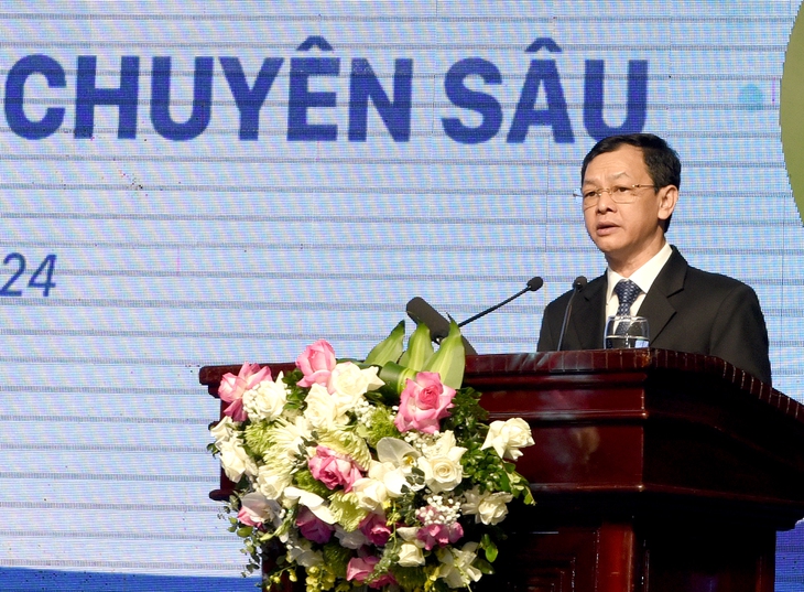 Thứ trưởng Bộ Y tế: Phát triển y tế chuyên sâu cần phải quan tâm phát triển thêm y tế số và y tế xanh, bảo vệ môi trường- Ảnh 1. Thứ trưởng Bộ Y tế: Phát triển y tế chuyên sâu cần phải quan tâm phát triển thêm y tế số và y tế xanh, bảo vệ môi trường- Ảnh 1.