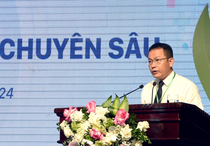 TS.Nguyễn Hữu Lê, Phó giám đốc Sở Y tế Nghệ An phát biểu tại hội nghị. TS.Nguyễn Hữu Lê, Phó giám đốc Sở Y tế Nghệ An phát biểu tại hội nghị.
