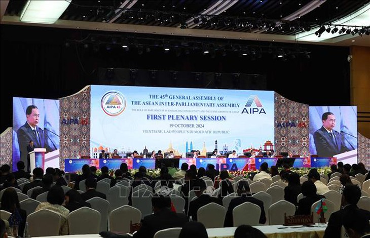 Chủ tịch Quốc hội phát biểu tại Phiên họp toàn thể thứ nhất Đại hội đồng AIPA-45- Ảnh 2. Chủ tịch Quốc hội phát biểu tại Phiên họp toàn thể thứ nhất Đại hội đồng AIPA-45- Ảnh 2.