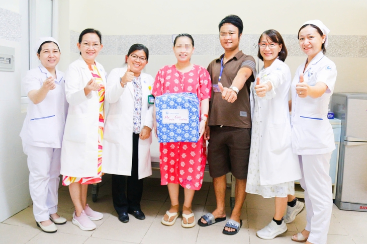 Thêm một em bé được thông tim can thiệp bào thai chào đời khoẻ mạnh- Ảnh 3. Thêm một em bé được thông tim can thiệp bào thai chào đời khoẻ mạnh- Ảnh 3.