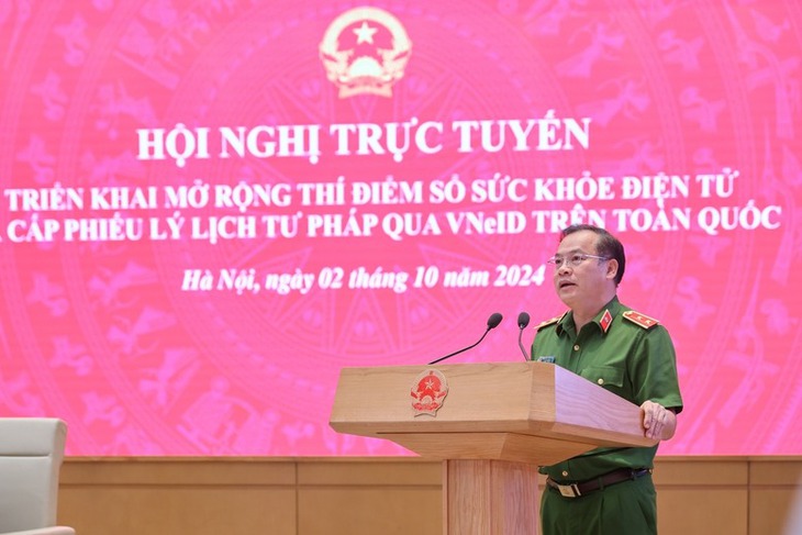 Thủ tướng: Mục tiêu mỗi công dân đều sở hữu một sổ sức khỏe điện tử trên VNeID- Ảnh 2.