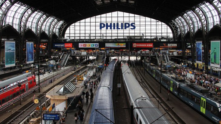 Phong tỏa một nhà ga ở Hamburg do lo ngại hành khách mang virus lạ- Ảnh 1.