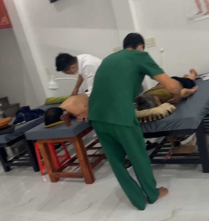 Thanh Hóa: Nhà thuốc Mai Hoa bị xử phạt 45 triệu đồng vì khám chữa bệnh 'chui'- Ảnh 1.