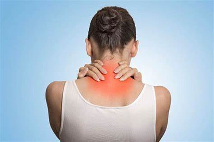 Giảm đau cổ vai gáy bằng các phương pháp đơn giản tại nhà - Ảnh 2.
Giảm đau cổ vai gáy bằng các phương pháp đơn giản tại nhà - Ảnh 2.