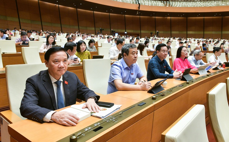Sẽ quy định chi tiết khí y tế trong khám, chữa bệnh tại Nghị quyết của Kỳ họp thứ 8- Ảnh 3. Sẽ quy định chi tiết khí y tế trong khám, chữa bệnh tại Nghị quyết của Kỳ họp thứ 8- Ảnh 3.