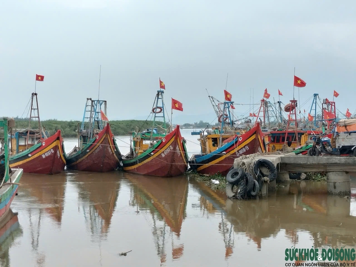 Nghệ An ra công điện khẩn chủ động ứng phó bão Trami- Ảnh 1. Nghệ An ra công điện khẩn chủ động ứng phó bão Trami- Ảnh 1.