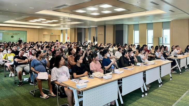 Kem đánh răng Lacalut đồng hành cùng Bệnh viện Hồng Ngọc và Hệ thống Kids Plaza trong chuỗi sự kiện Lớp học tiền sản của mẹ bầu- Ảnh 2. Kem đánh răng Lacalut đồng hành cùng Bệnh viện Hồng Ngọc và Hệ thống Kids Plaza trong chuỗi sự kiện Lớp học tiền sản của mẹ bầu- Ảnh 2.