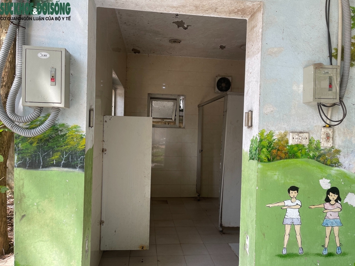 Cận cảnh Công viên Nghĩa Đô, Hà Nội xuống cấp, mất an toàn - Ảnh 8.