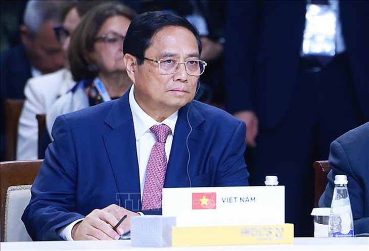 Thủ tướng Phạm Minh Chính phát biểu tại Hội nghị các nhà lãnh đạo BRICS mở rộng- Ảnh 2. Thủ tướng Phạm Minh Chính phát biểu tại Hội nghị các nhà lãnh đạo BRICS mở rộng- Ảnh 2.