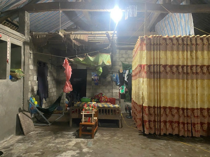 Vợ vào viện sinh nở, con trai lớn lại cấp cứu vì bệnh viêm não khiến gia đình người đàn ông lao đao- Ảnh 2. Vợ vào viện sinh nở, con trai lớn lại cấp cứu vì bệnh viêm não khiến gia đình người đàn ông lao đao- Ảnh 2.