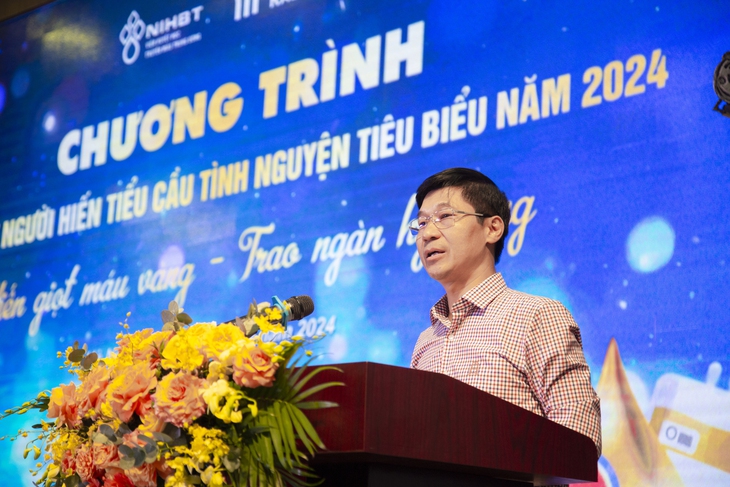 Trước ngưỡng 60 tuổi, người đàn ông ở Hà Nội tận dụng mọi cơ hội để được hiến tiểu cầu- Ảnh 1.
