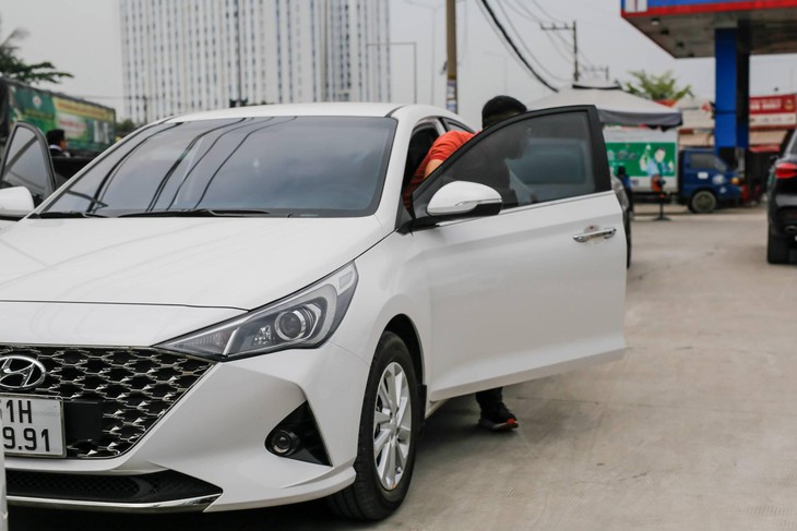 Thay đổi về quy định mở cửa xe ô tô, tài xế cần lưu ý để tránh bị phạt- Ảnh 1.