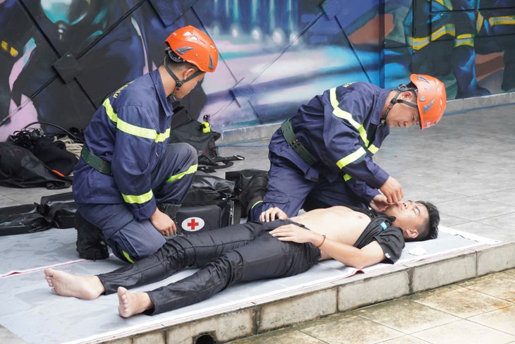 Công an TPHCM ra mắt 2 Tổ Cảnh sát đặc biệt tinh nhuệ- Ảnh 4.