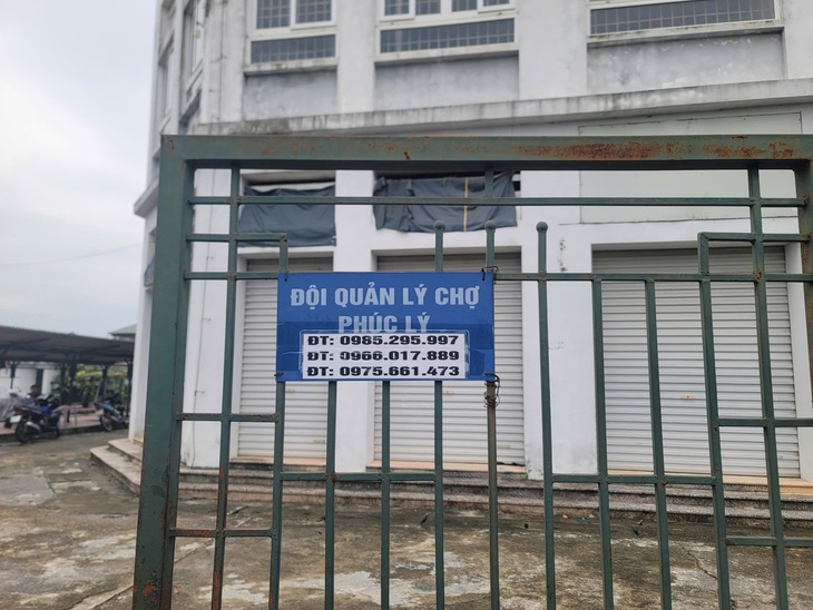 Hà Nội: Chợ dân sinh xây xong khang trang nhưng bị bỏ hoang nhiều năm- Ảnh 9.