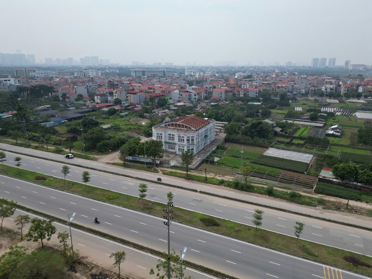 Hà Nội: Chợ dân sinh xây xong khang trang nhưng bị bỏ hoang nhiều năm- Ảnh 5.