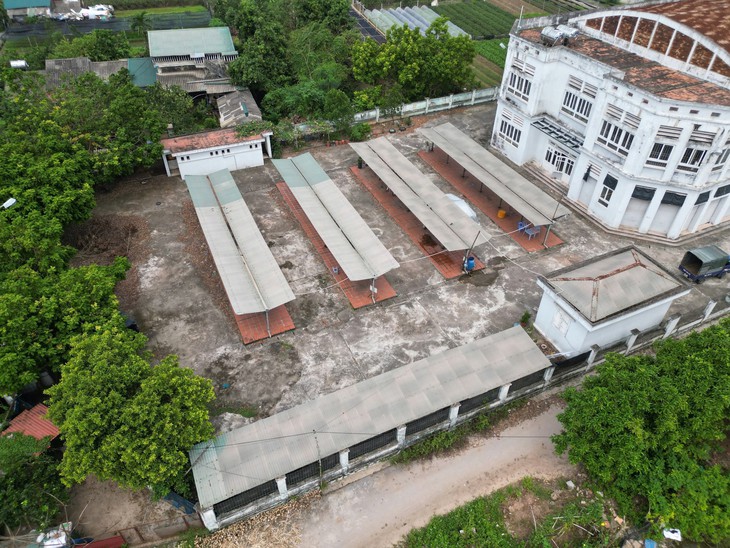 Hà Nội: Chợ dân sinh xây xong khang trang nhưng bị bỏ hoang nhiều năm- Ảnh 2.