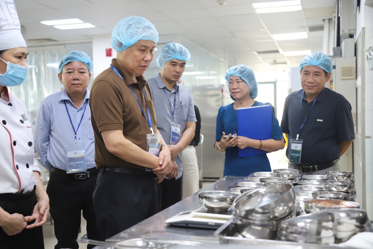 Việc truy xuất nguồn gốc thực phẩm đầu vào các bếp ăn trường học là rất quan trọng- Ảnh 1. Việc truy xuất nguồn gốc thực phẩm đầu vào các bếp ăn trường học là rất quan trọng- Ảnh 1.