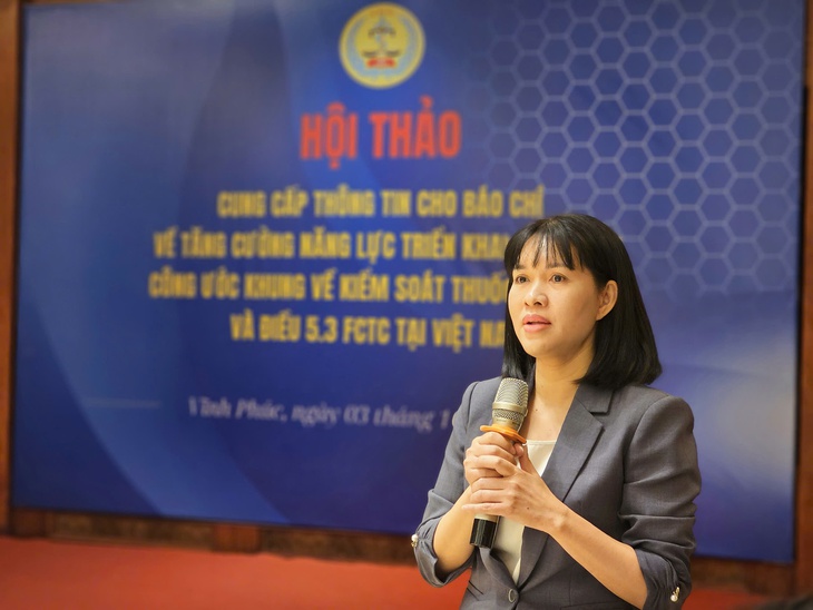 Chuyên gia y tế lo ngại khi giới trẻ sử dụng thuốc lá điện tử gia tăng- Ảnh 1.