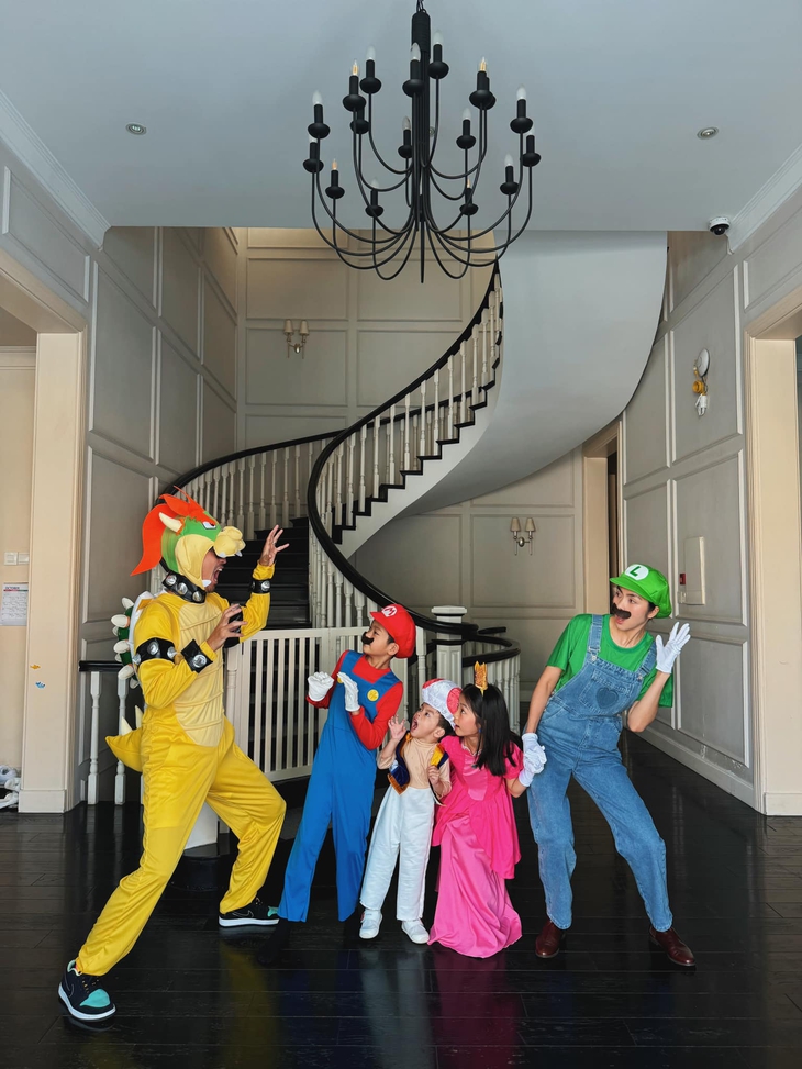 Halloween của sao: Cậu út nhà Tăng Thanh Hà gây chú ý- Ảnh 1. Halloween của sao: Cậu út nhà Tăng Thanh Hà gây chú ý- Ảnh 1.