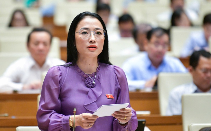 ĐBQH đề xuất người mắc bệnh hiếm, hiểm nghèo được sử dụng giấy chuyển tuyến trọn quá trình điều trị- Ảnh 2. ĐBQH đề xuất người mắc bệnh hiếm, hiểm nghèo được sử dụng giấy chuyển tuyến trọn quá trình điều trị- Ảnh 2.