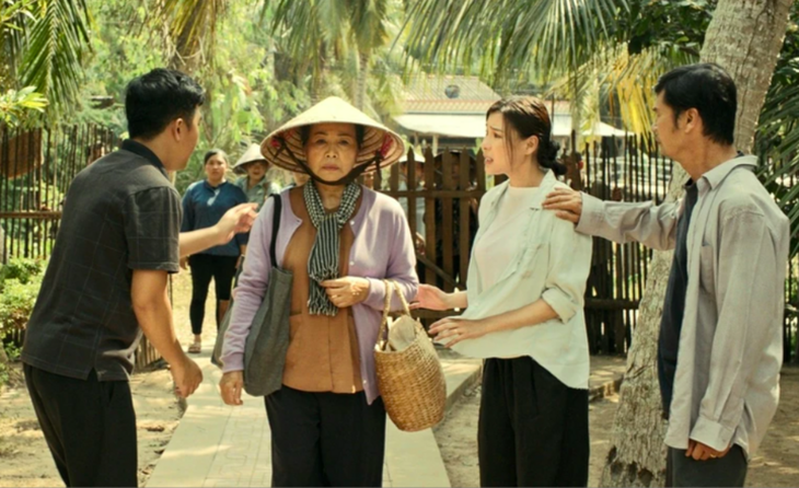 Lý do các phim Nhà nước không thể đưa ra rạp bán vé như 'Đào, phở và piano'- Ảnh 2. Lý do các phim Nhà nước không thể đưa ra rạp bán vé như 'Đào, phở và piano'- Ảnh 2.