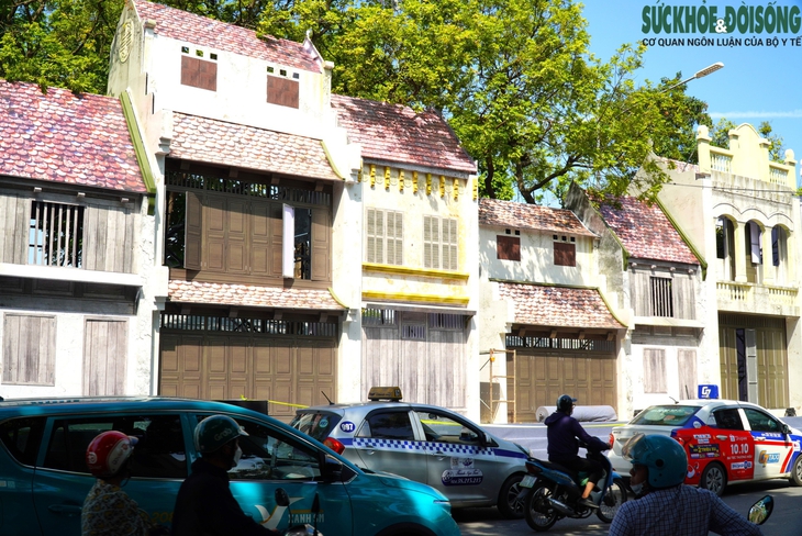 Cận cảnh loạt mô hình tái hiện những công trình tiêu biểu của Hà Nội- Ảnh 1. Cận cảnh loạt mô hình tái hiện những công trình tiêu biểu của Hà Nội- Ảnh 1.