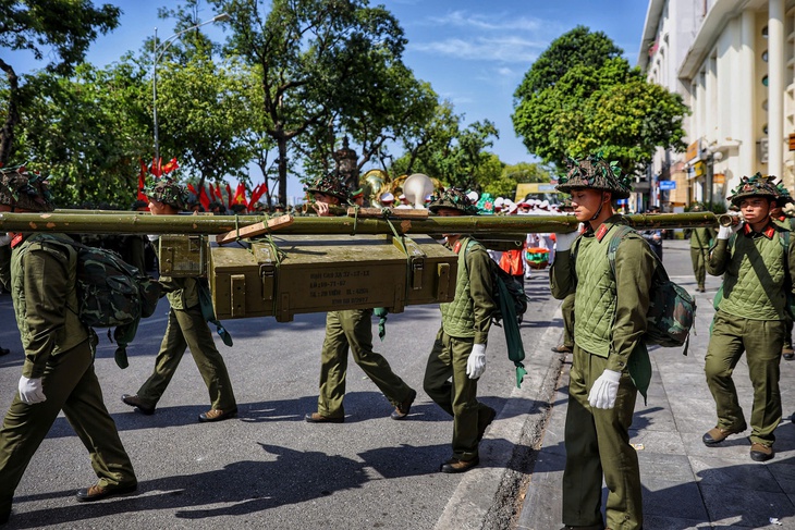 Nhiều biện pháp đảm bảo trật tự ATGT "Ngày hội Văn hóa vì hòa bình"- Ảnh 6.