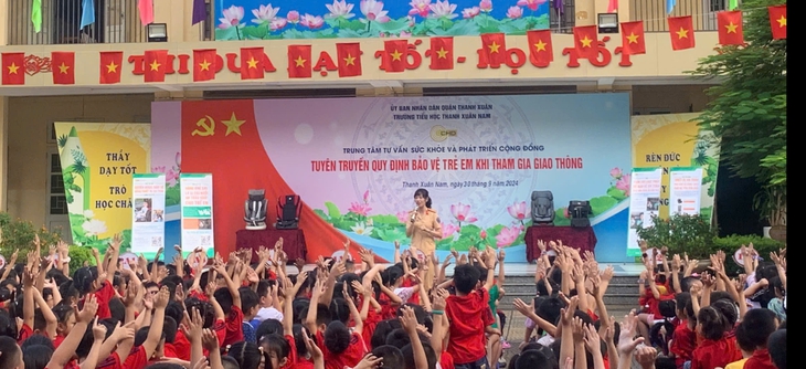 Đưa truyền thông an toàn giao thông vào nhà trường, giúp trẻ tránh được tai nạn thương tích- Ảnh 1. Đưa truyền thông an toàn giao thông vào nhà trường, giúp trẻ tránh được tai nạn thương tích- Ảnh 1.