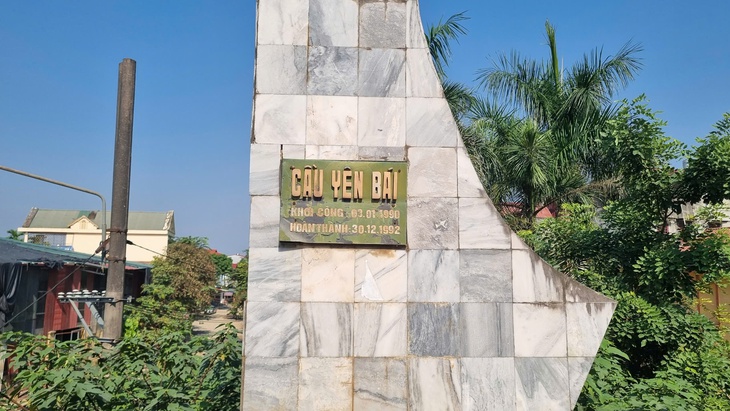 cầu yên bái