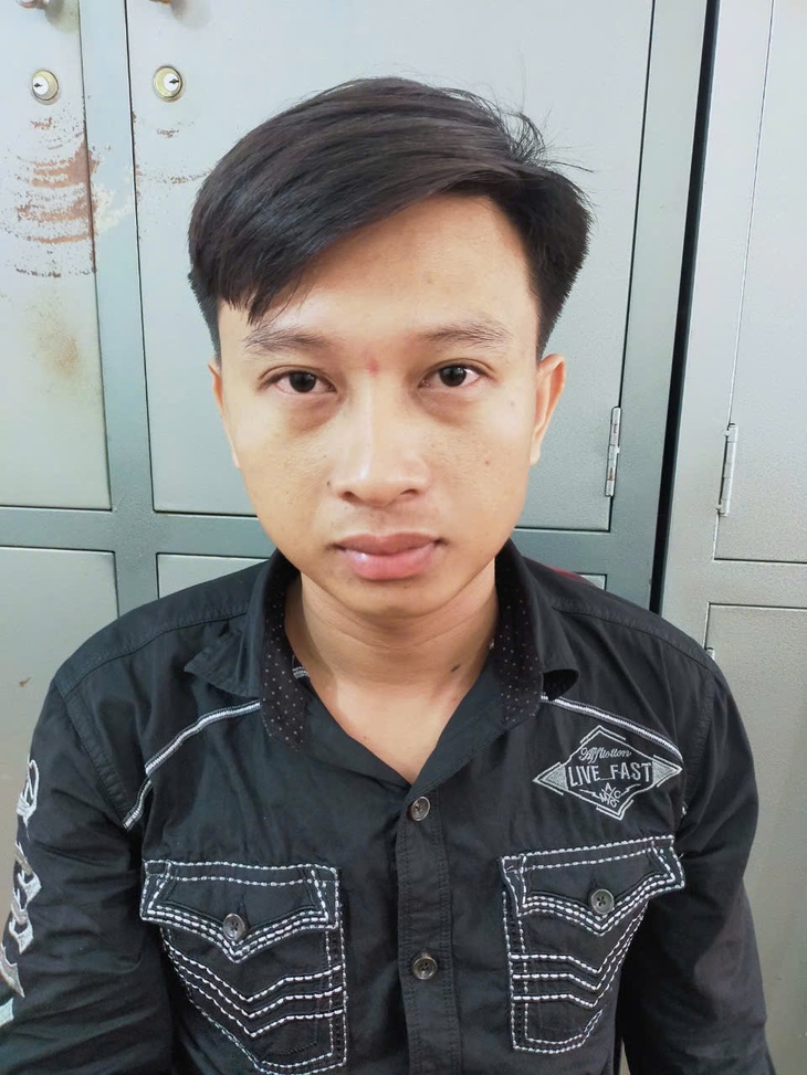 Truy bắt nghi can sát hại phụ nữ, cướp tài sản rồi bỏ trốn- Ảnh 1. Truy bắt nghi can sát hại phụ nữ, cướp tài sản rồi bỏ trốn- Ảnh 1.