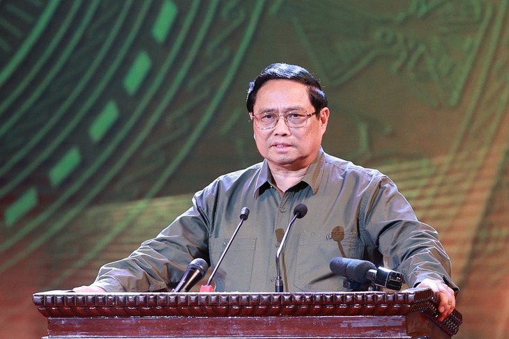 Thủ tướng: Chung sức, đồng lòng xóa hết nhà tạm, nhà dột nát cho đồng bào- Ảnh 1.