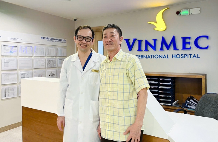 Kỳ tích phục hồi ngoạn mục của bệnh nhân 60 tuổi liệt tứ chi, từng sống nhờ máy thở- Ảnh 3. Kỳ tích phục hồi ngoạn mục của bệnh nhân 60 tuổi liệt tứ chi, từng sống nhờ máy thở- Ảnh 3.