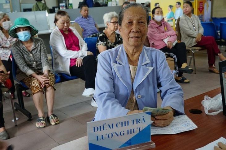 Hàng triệu người cần biết ngay lịch chi trả lương hưu tháng 11/2024 bị chậm- Ảnh 1. Hàng triệu người cần biết ngay lịch chi trả lương hưu tháng 11/2024 bị chậm- Ảnh 1.