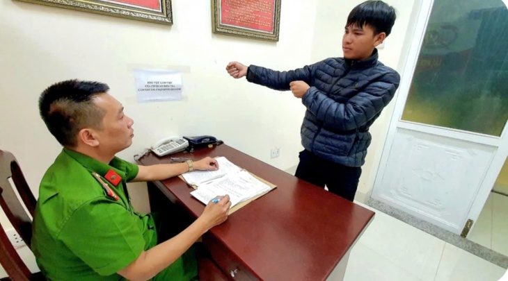 Em trai đánh anh ruột tử vong sẽ phải đối diện hình phạt nào?- Ảnh 1. Em trai đánh anh ruột tử vong sẽ phải đối diện hình phạt nào?- Ảnh 1.