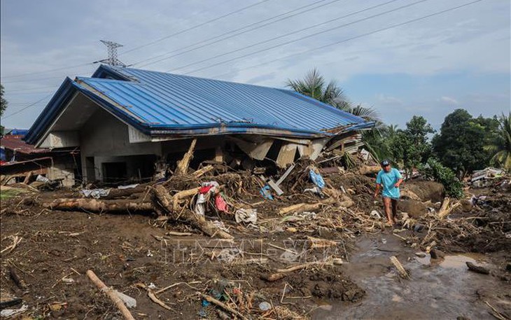 Philippines sơ tán hàng nghìn người để đề phòng bão Toraji