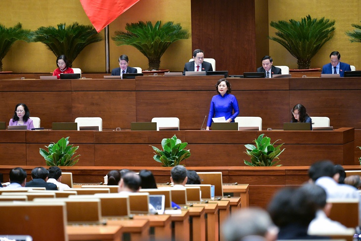 Thống đốc Nguyễn Thị Hồng giải thích việc ngân hàng 'chỉ bán vàng ra, không mua vào'- Ảnh 2. Thống đốc Nguyễn Thị Hồng giải thích việc ngân hàng 'chỉ bán vàng ra, không mua vào'- Ảnh 2.