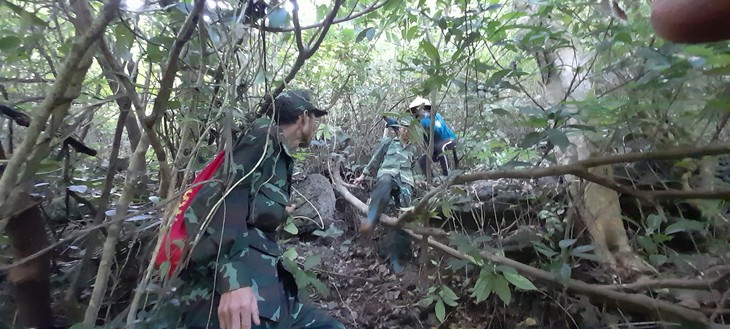 Những người tự nguyện bám rừng bảo vệ loài linh trưởng quý hiếm nằm trong Sách đỏ- Ảnh 6. Những người tự nguyện bám rừng bảo vệ loài linh trưởng quý hiếm nằm trong Sách đỏ- Ảnh 6.