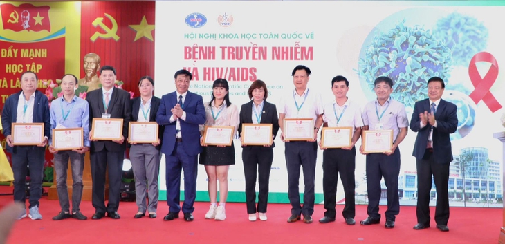 Nâng cao công tác phòng chống bệnh truyền nhiễm và HIV/AIDS tại Việt Nam- Ảnh 3. Nâng cao công tác phòng chống bệnh truyền nhiễm và HIV/AIDS tại Việt Nam- Ảnh 3.