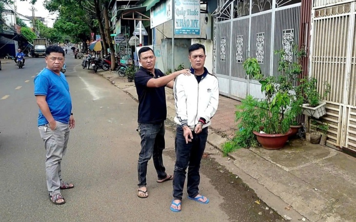 Giả làm nhân viên vệ sinh đi trộm cắp lấy tiền mua ma túy- Ảnh 2.