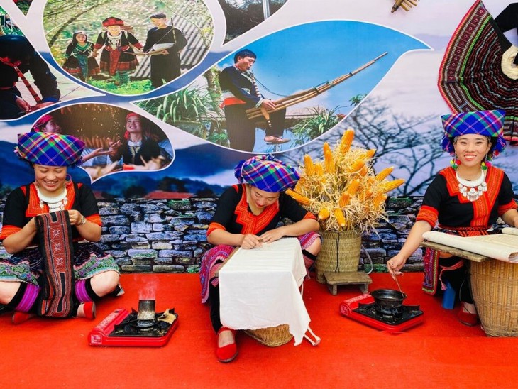 Đón chờ Tuần Văn hoá - Du lịch Lai Châu sắp diễn ra tại TP Đà Nẵng- Ảnh 3. Đón chờ Tuần Văn hoá - Du lịch Lai Châu sắp diễn ra tại TP Đà Nẵng- Ảnh 3.