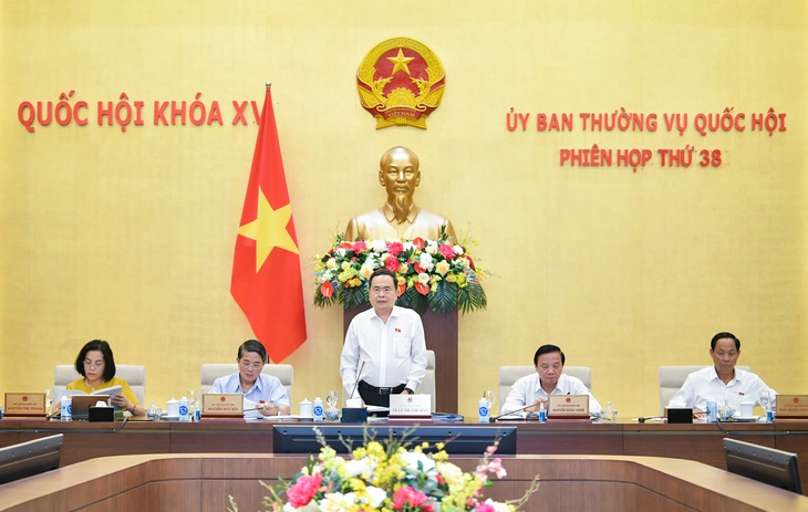 Cho ý kiến giải trình, tiếp thu, chỉnh lý sửa đổi Luật BHYT trước khi Quốc hội bấm nút thông qua- Ảnh 1. Cho ý kiến giải trình, tiếp thu, chỉnh lý sửa đổi Luật BHYT trước khi Quốc hội bấm nút thông qua- Ảnh 1.