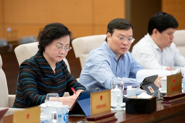 UBTVQH họp cho ý kiến việc tiếp thu, chỉnh lý 9 dự án luật sắp thông qua- Ảnh 4. UBTVQH họp cho ý kiến việc tiếp thu, chỉnh lý 9 dự án luật sắp thông qua- Ảnh 4.
